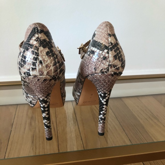 Coach Shawna Printed Snakeskin Leather heels - 7 - Picture 5 of 7